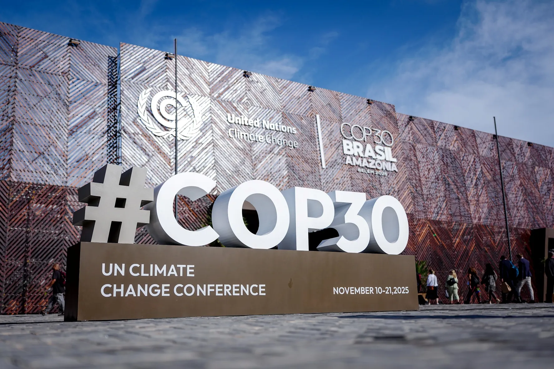COP30 atau Conference of the Parties ke-30 adalah konferensi perubahan iklim global yang membahas komitmen negara terhadap aksi iklim. COP30 berada di bawah UNFCCC (United Nations Framework Convention on Climate Change) sebagai kerangka kerja internasional untuk mitigasi dan adaptasi iklim. Konferensi ini mempertemukan negara, bisnis, akademisi, dan organisasi untuk mempercepat aksi iklim.
