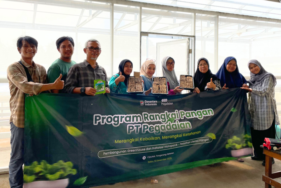 Membangun ketahanan pangan bagi komunitas tidak lagi dapat dipandang semata sebagai isu produksi pertanian. Di tengah urbanisasi yang semakin masif, keterbatasan lahan, serta dampak perubahan iklim, tantangan pangan kini bergeser ke ranah akses, kapasitas, dan keberlanjutan sistem pangan komunitas.